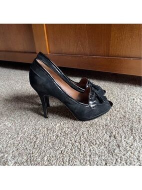Donald J Pliner Suede Patent Leather Penni Peep Toe Heels Size 7.5